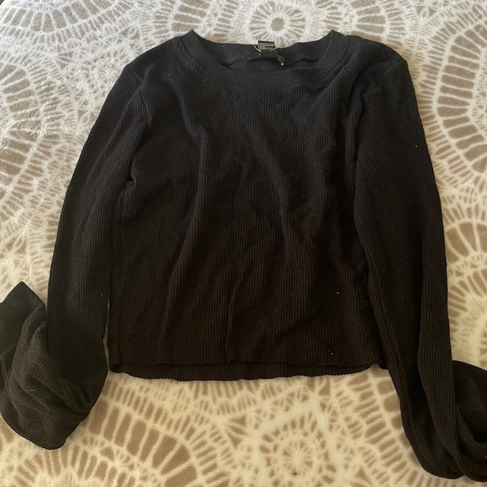 Black waffle long sleeve cropped tee